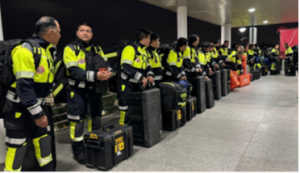 60 bomberos
